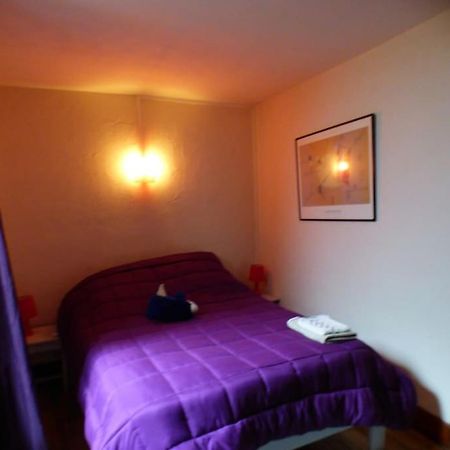 Maison Familiale Pour 8 Saint-Aventin Екстер'єр фото